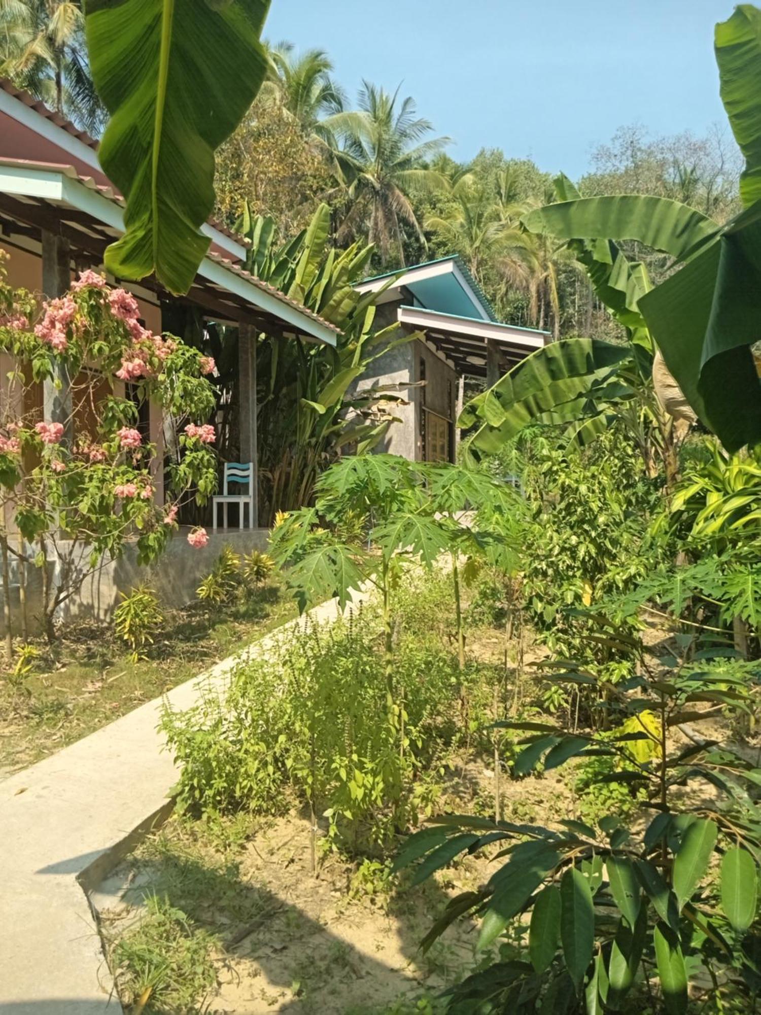 Chom Suan Farmstay Ko Kut Exterior photo